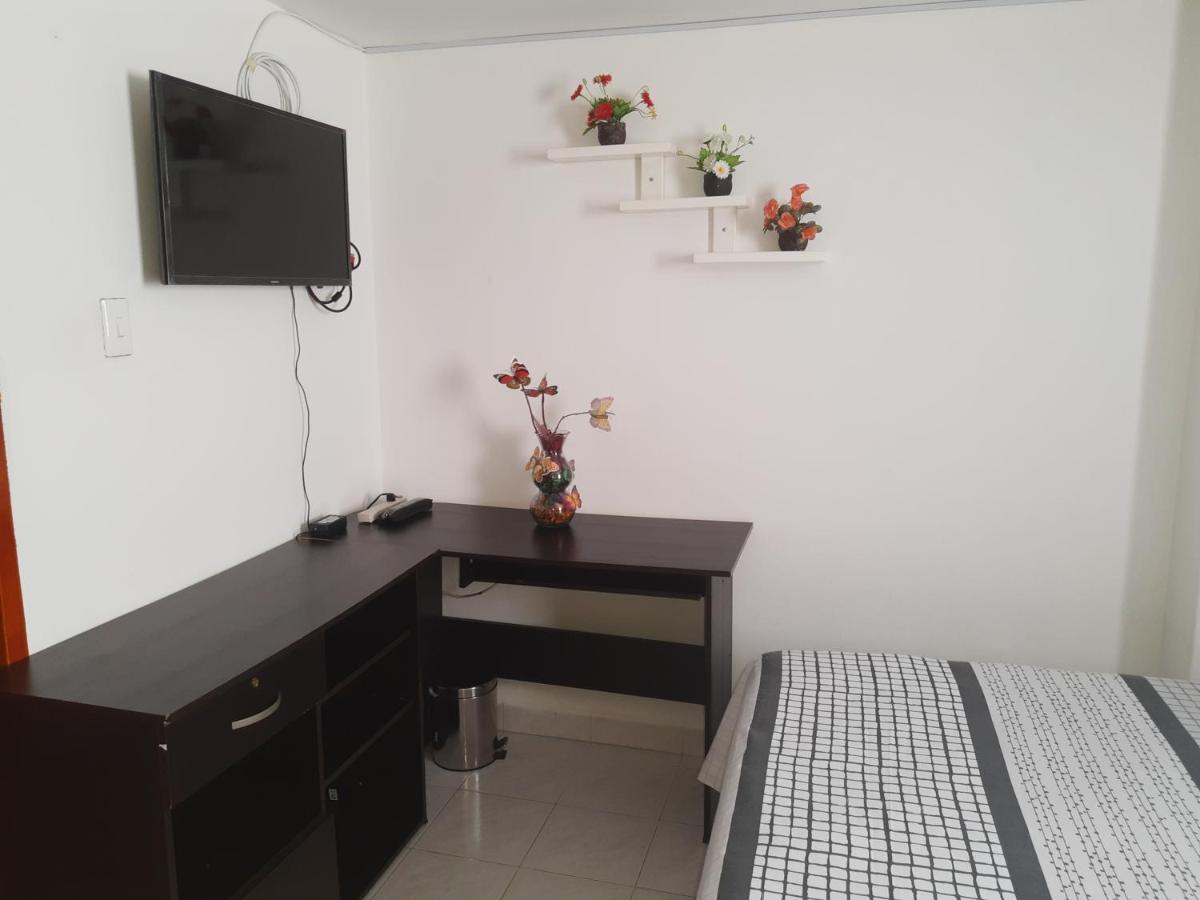 Hostal Dante San Gil Buitenkant foto