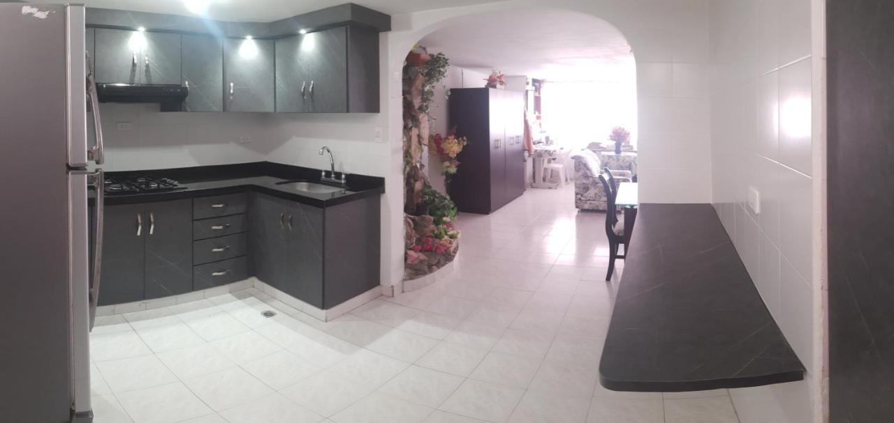 Hostal Dante San Gil Buitenkant foto