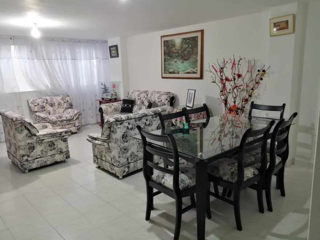 Hostal Dante San Gil Buitenkant foto