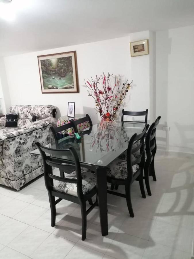 Hostal Dante San Gil Buitenkant foto